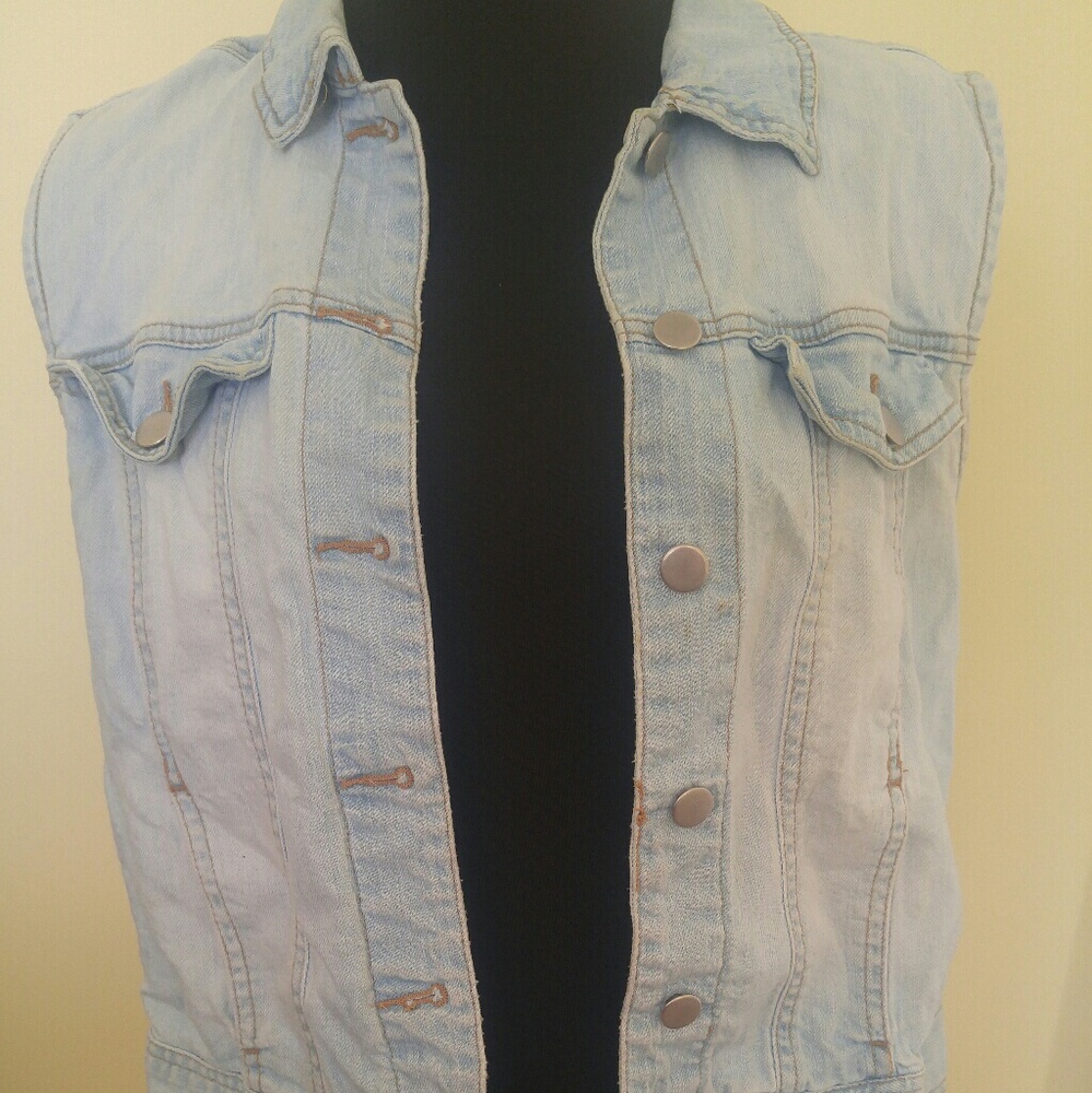 Denim Cropped Jacket